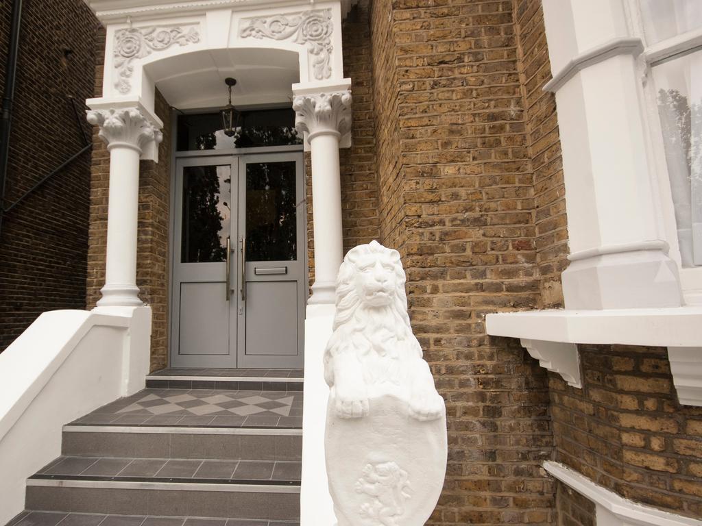 United Lodge Hotel And Apartments Londra Esterno foto