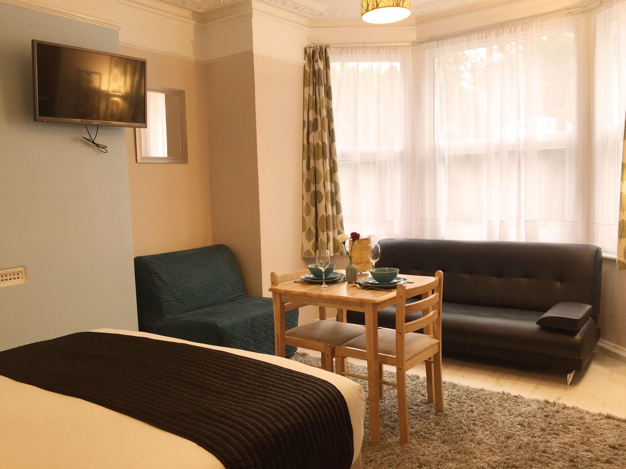 United Lodge Hotel And Apartments Londra Esterno foto