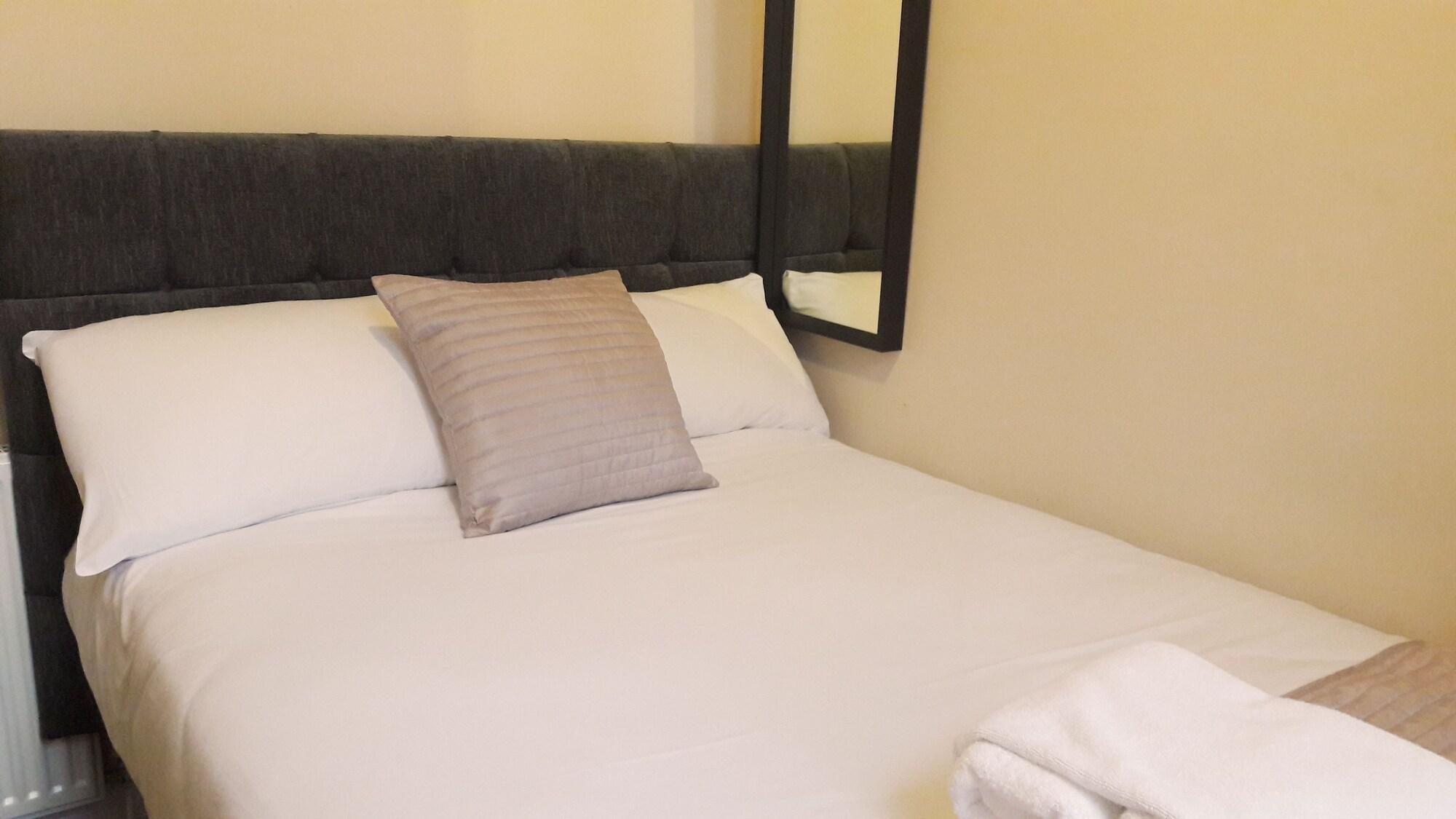 United Lodge Hotel And Apartments Londra Esterno foto
