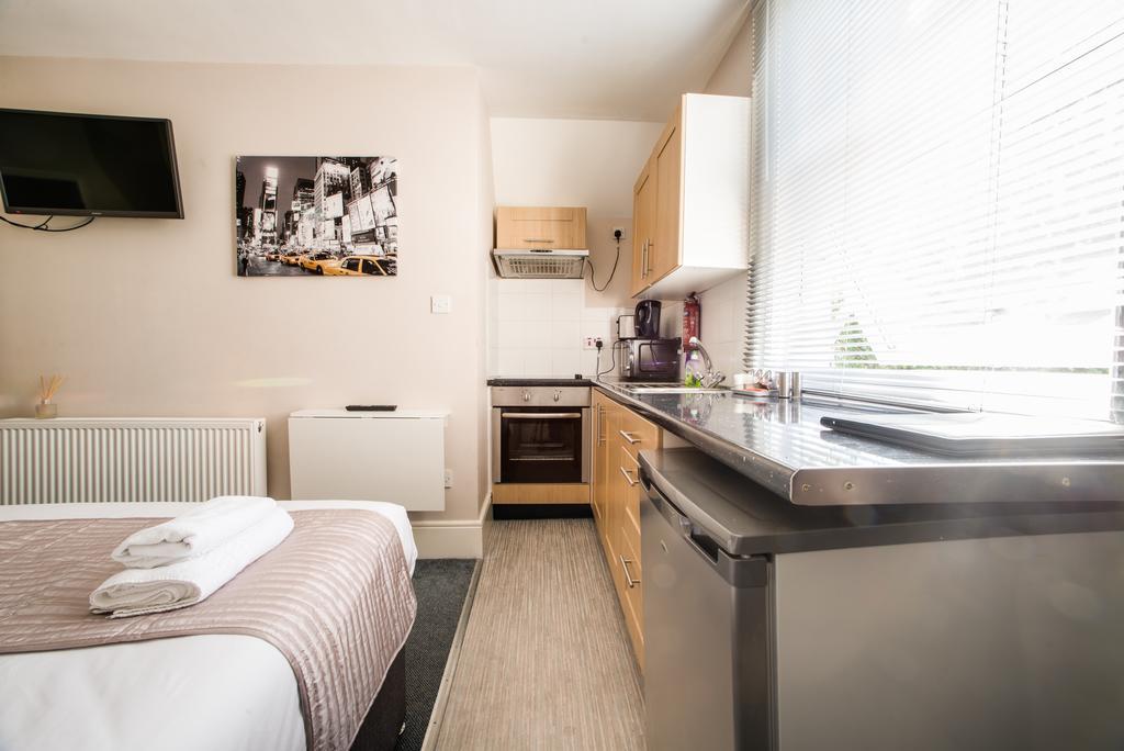 United Lodge Hotel And Apartments Londra Esterno foto