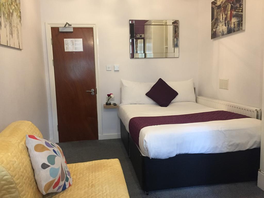 United Lodge Hotel And Apartments Londra Esterno foto